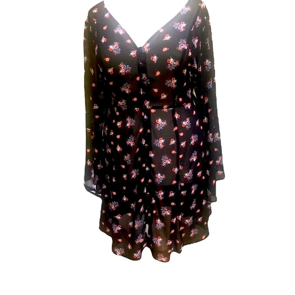 Torrid Black Floral Sheer Button Down Tunic Sz 4X - Picture 3 of 16